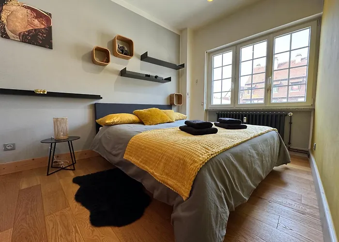 L\'Arsenal - Appartement Centre Ville - Poche Commerces & Restaurant - 6 P