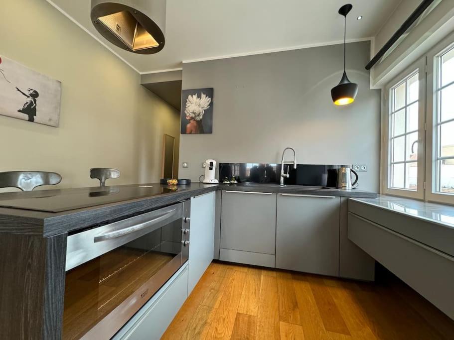 L'arsenal - Centre - Poche Commerces & Restaurant - 6 P Apartment *